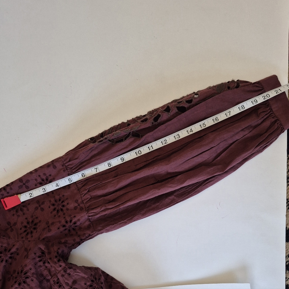 Anthropologie Top Rasberry Eyelet Embroidered Long Balloon Sleeve Size M - Picture 12 of 12